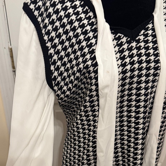 Adrianna Papell Black and White Houndstooth Blouse - Picture 16 of 16